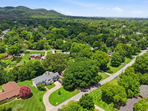 5329 Overton Road Nashville TN 37220