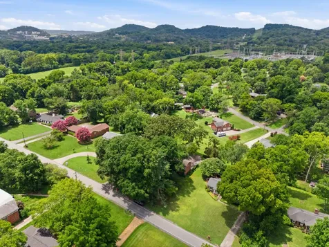 5329 Overton Road Nashville TN 37220