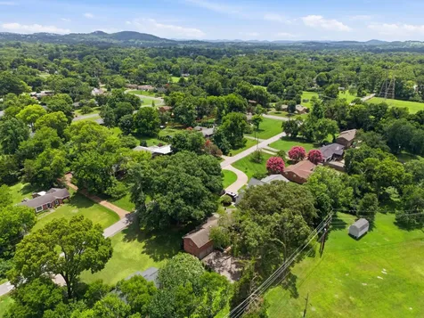 5329 Overton Road Nashville TN 37220
