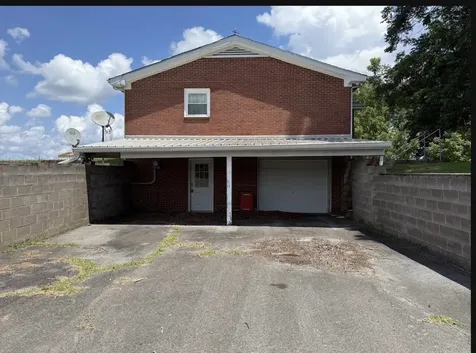 637 Sheehy Road Mc Ewen TN 37101