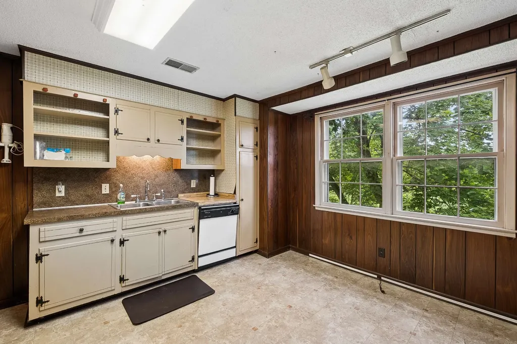 125 Medearis Drive Old Hickory TN 37138