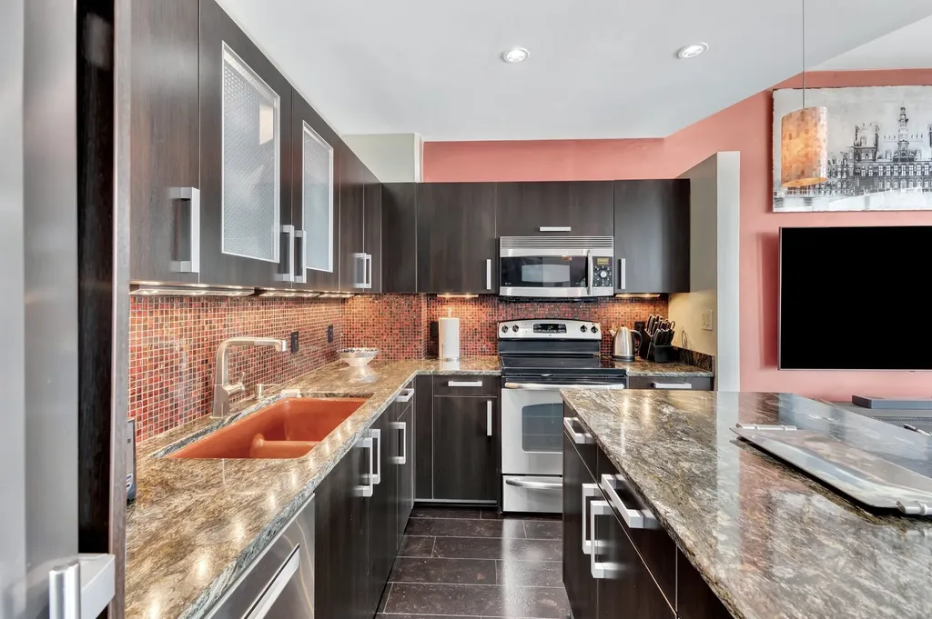 600 12th Ave, S Nashville TN 37203