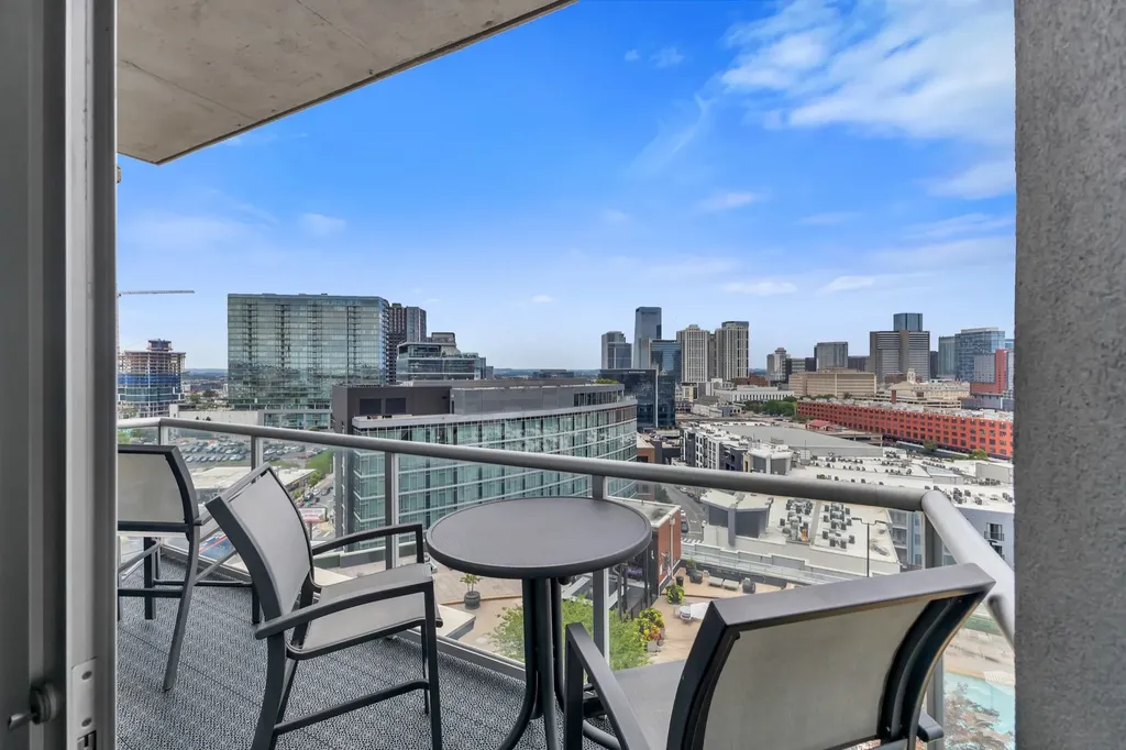 600 12th Ave, S Nashville TN 37203