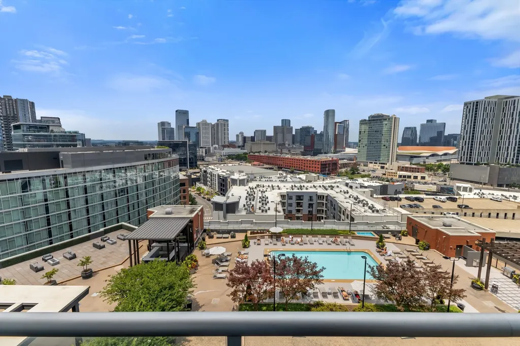 600 12th Ave, S Nashville TN 37203