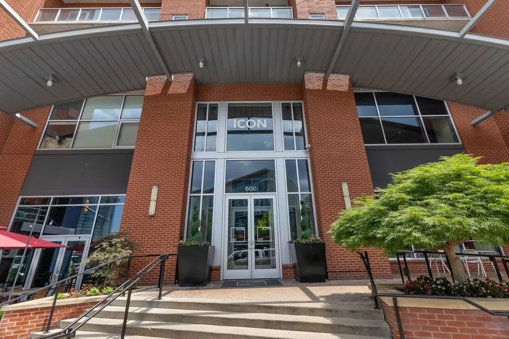 600 12th Ave, S Nashville TN 37203