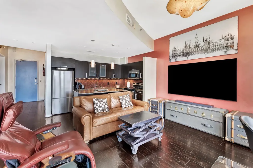 600 12th Ave, S Nashville TN 37203