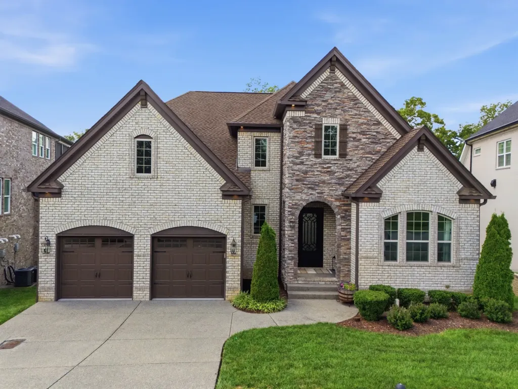 2024 Albatross Way Gallatin TN 37066