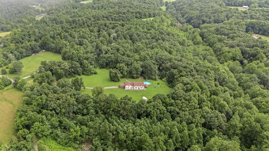 745 Union Ridge Road Wartrace TN 37183