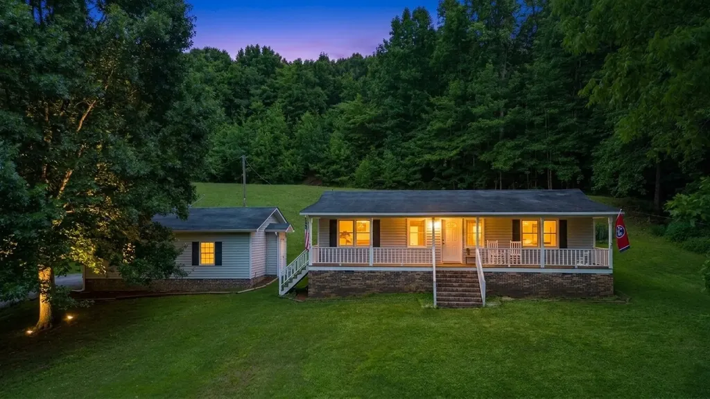5719 Minor Hill Highway Goodspring TN 38460