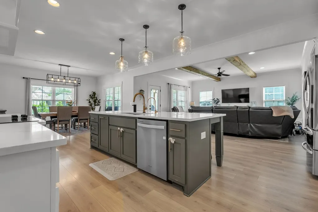 1860 Rhonda Drive Christiana TN 37037