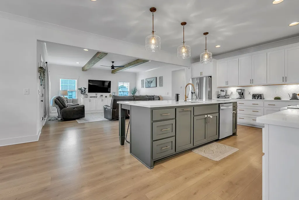 1860 Rhonda Drive Christiana TN 37037