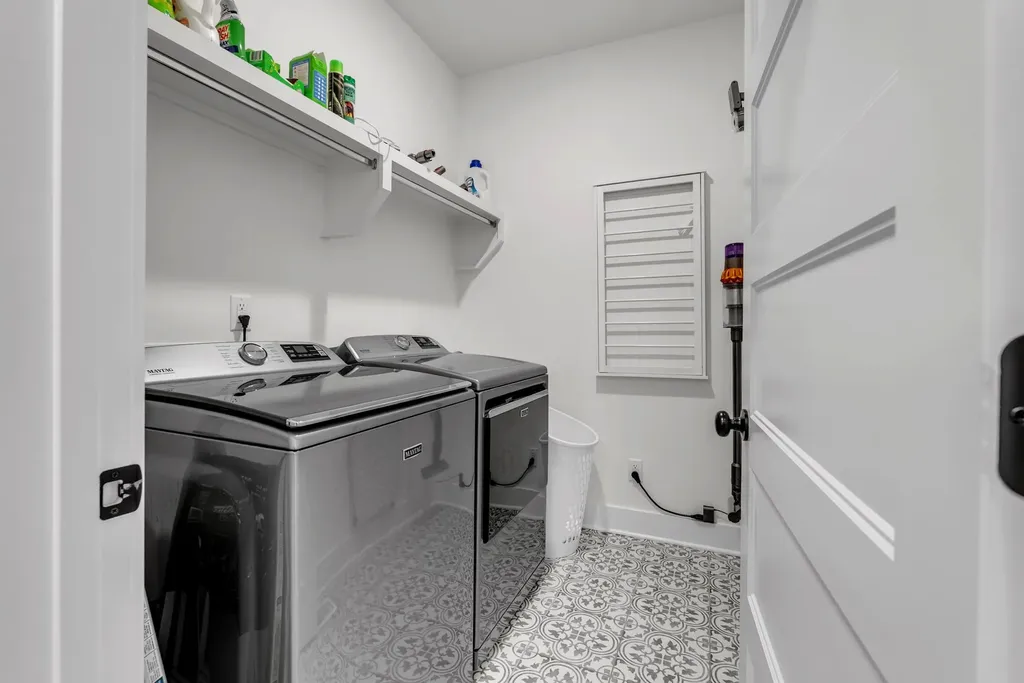 1860 Rhonda Drive Christiana TN 37037