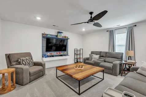 1860 Rhonda Drive Christiana TN 37037