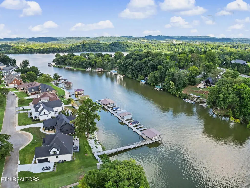 3806 Admirality Lane Knoxville TN 37920
