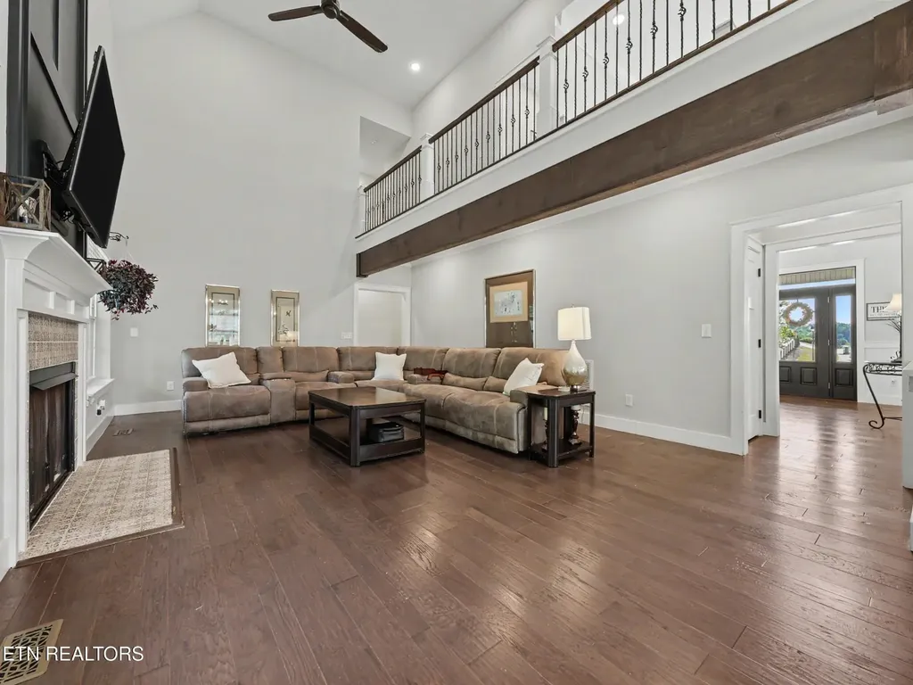3806 Admirality Lane Knoxville TN 37920