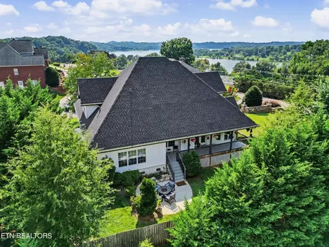 3806 Admirality Lane Knoxville TN 37920
