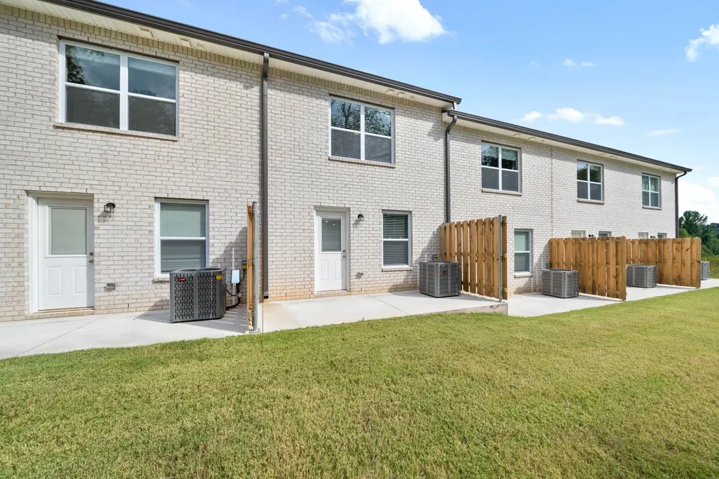 305 Longshadow Trail Clarksville TN 37043
