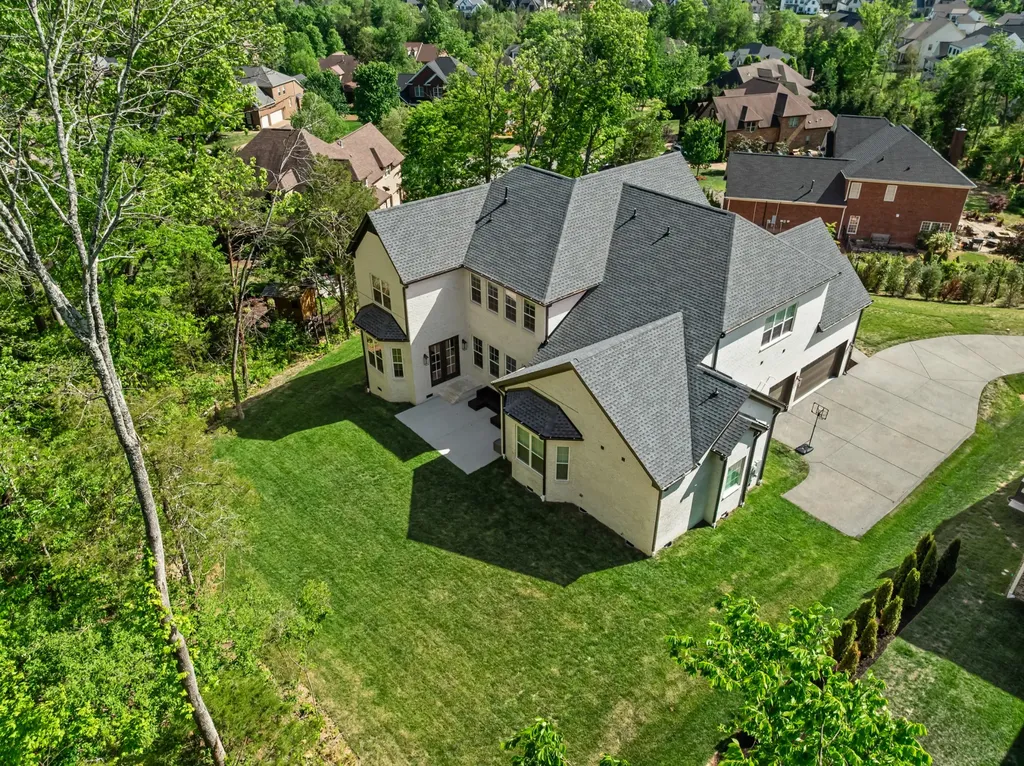 2032 Vail Trace Nolensville TN 37135