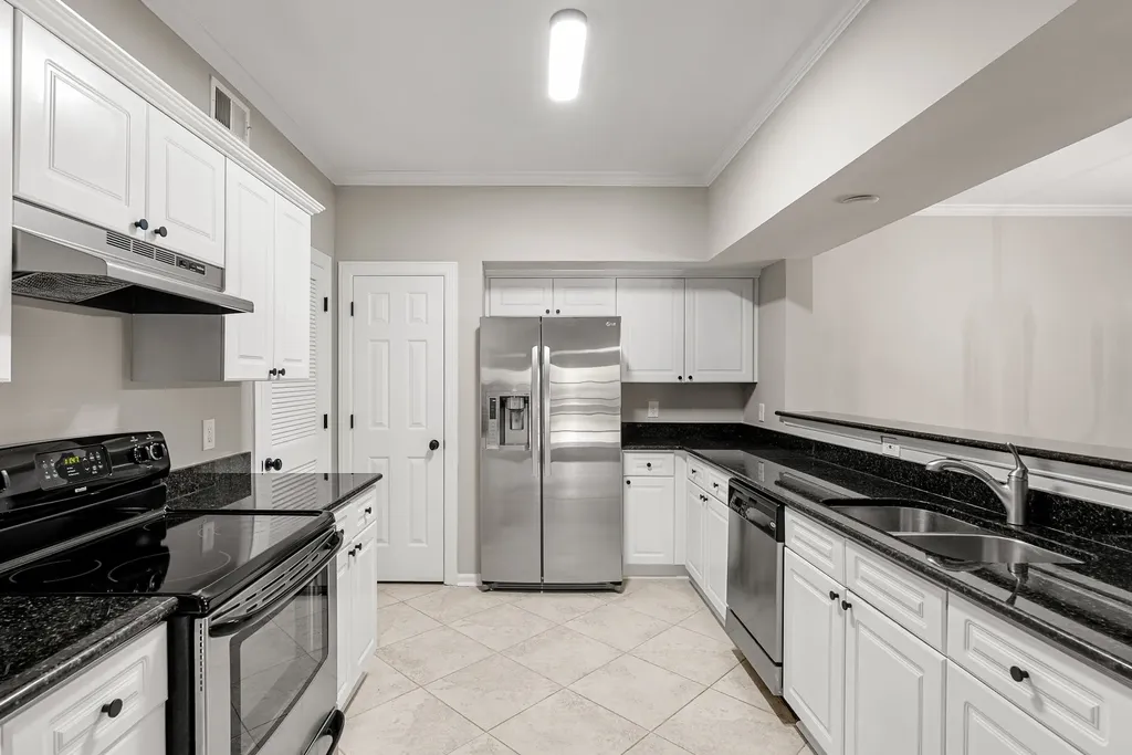 6820 Highway 70, S Nashville TN 37221