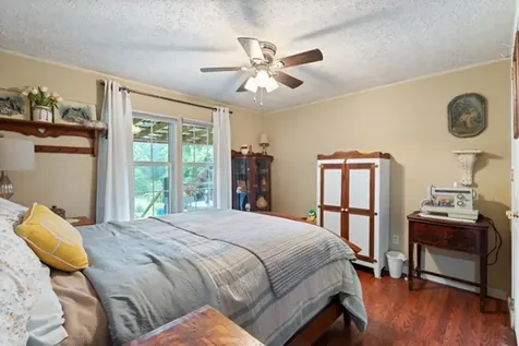 6755 Hickory Hollow Road Nunnelly TN 37137