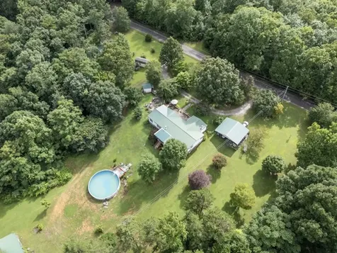 6755 Hickory Hollow Road Nunnelly TN 37137