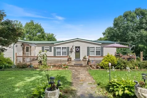 6755 Hickory Hollow Road Nunnelly TN 37137
