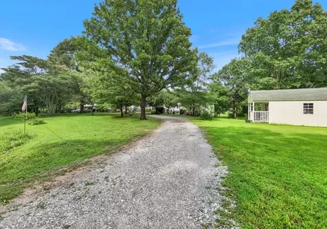 6755 Hickory Hollow Road Nunnelly TN 37137