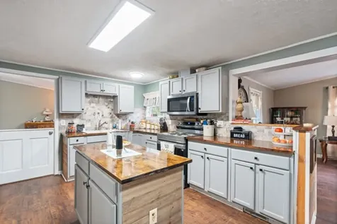 6755 Hickory Hollow Road Nunnelly TN 37137