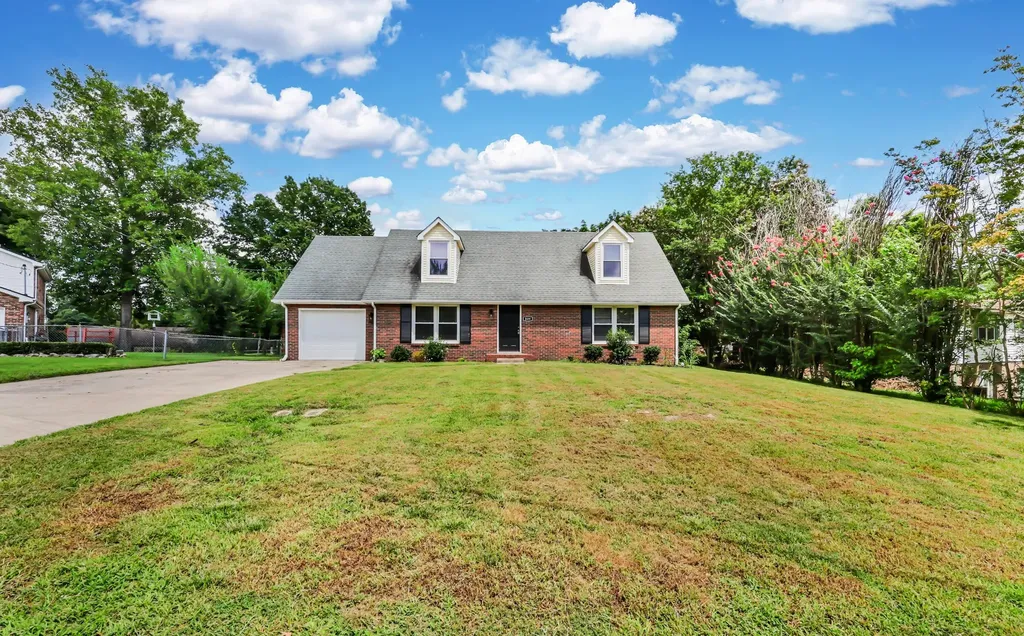 809 Margret Drive Clarksville TN 37042
