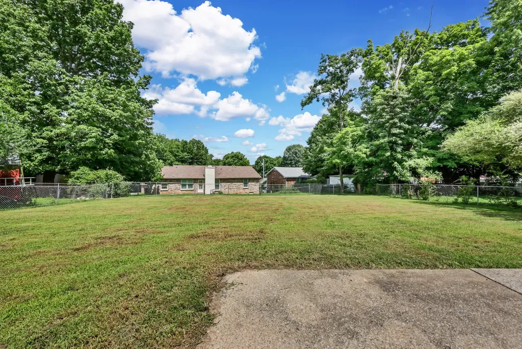 809 Margret Drive Clarksville TN 37042