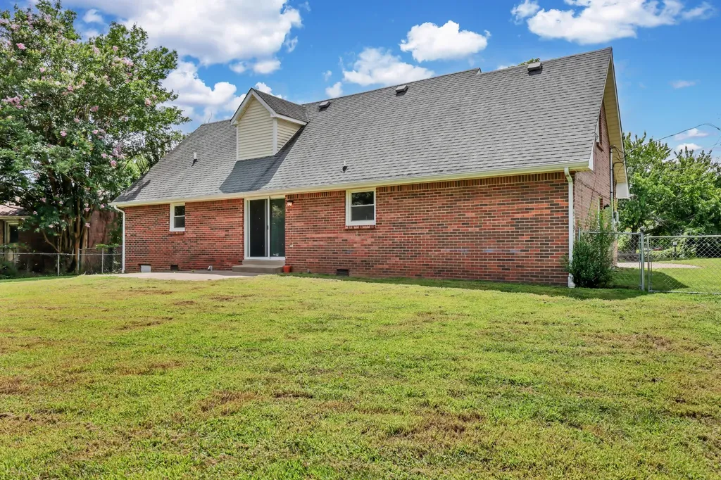 809 Margret Drive Clarksville TN 37042