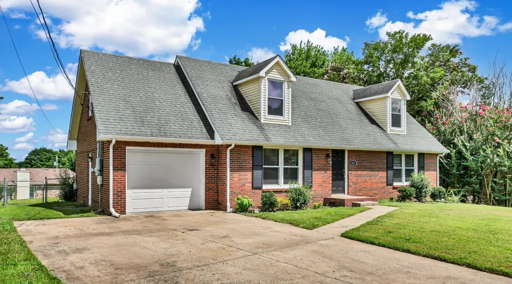 809 Margret Drive Clarksville TN 37042