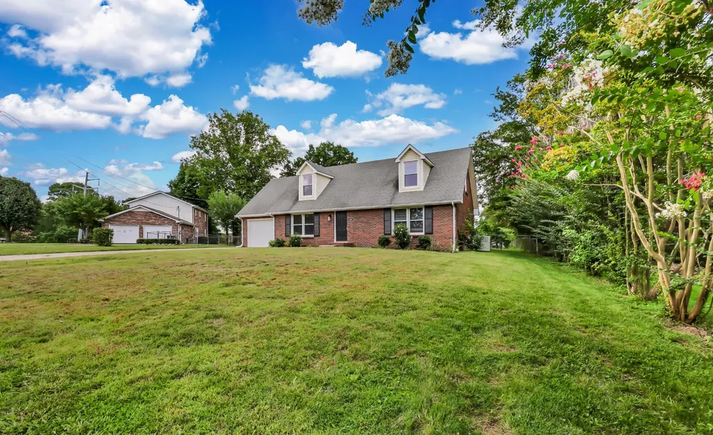809 Margret Drive Clarksville TN 37042