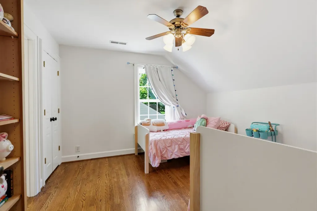 3008 New Natchez Trace Nashville TN 37215