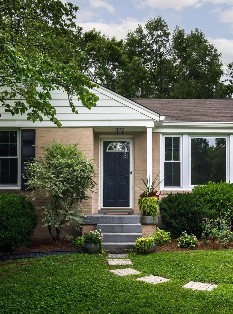 5021 Churchill Drive Nashville TN 37211