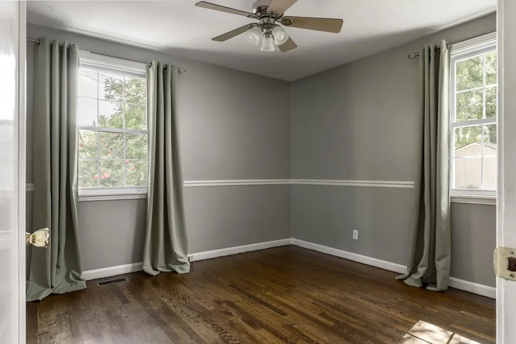 5021 Churchill Drive Nashville TN 37211