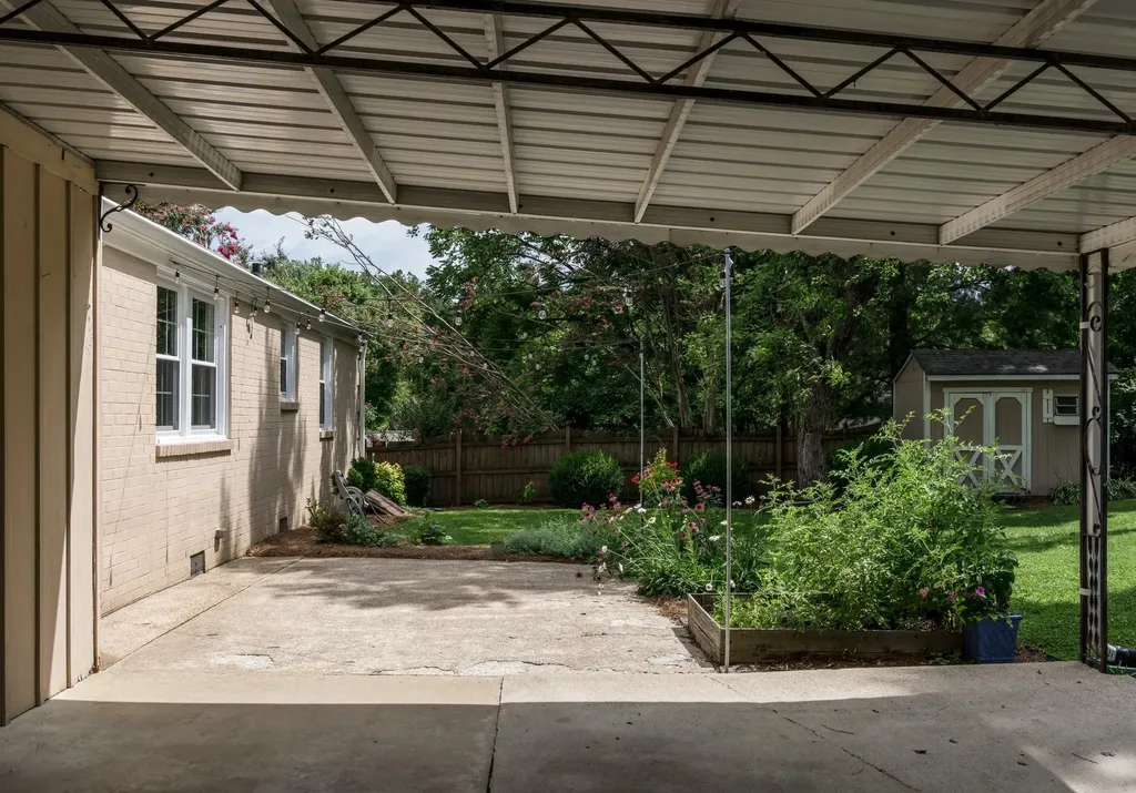 5021 Churchill Drive Nashville TN 37211