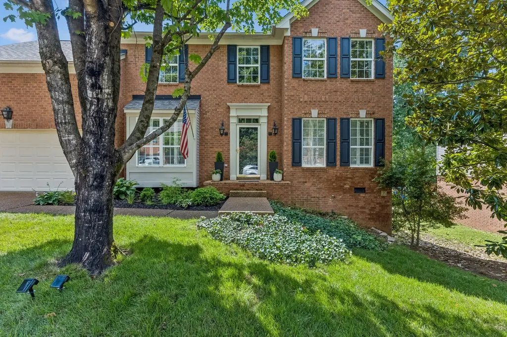 6932 Harpeth Glen Trace Nashville TN 37221