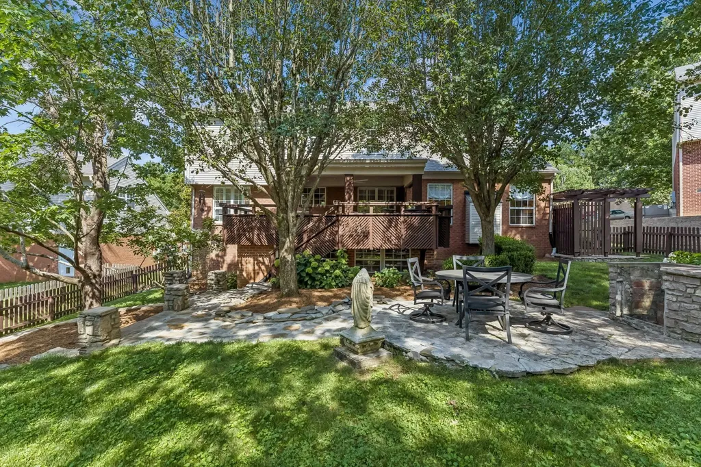 6932 Harpeth Glen Trace Nashville TN 37221