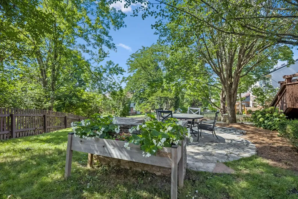 6932 Harpeth Glen Trace Nashville TN 37221