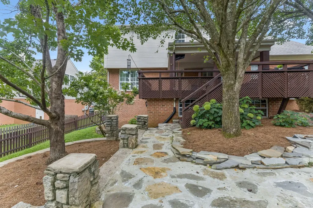 6932 Harpeth Glen Trace Nashville TN 37221