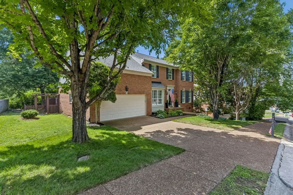 6932 Harpeth Glen Trace Nashville TN 37221