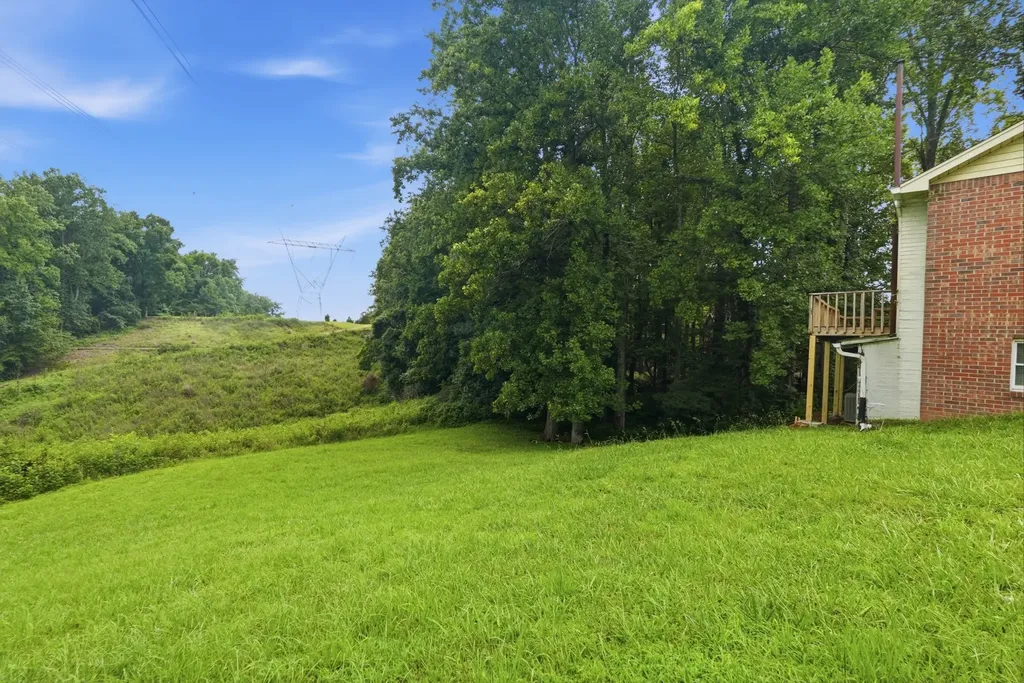 1018 Tulip Drive White House TN 37188