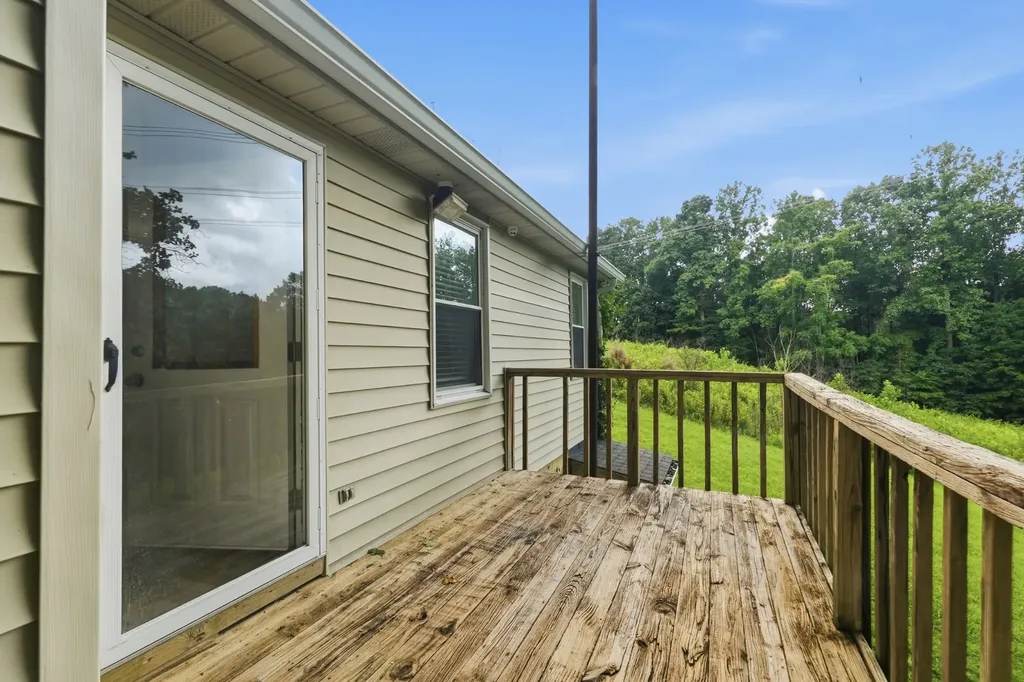 1018 Tulip Drive White House TN 37188