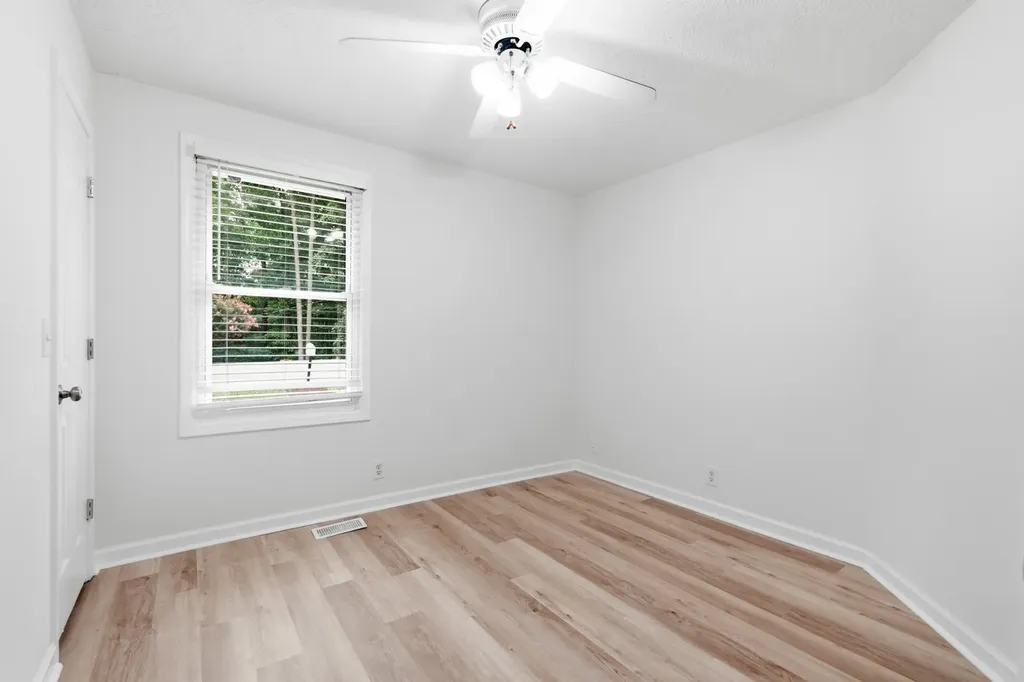 1018 Tulip Drive White House TN 37188