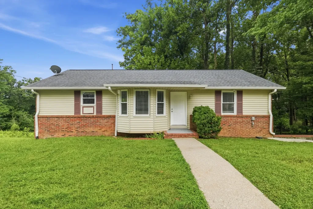 1018 Tulip Drive White House TN 37188