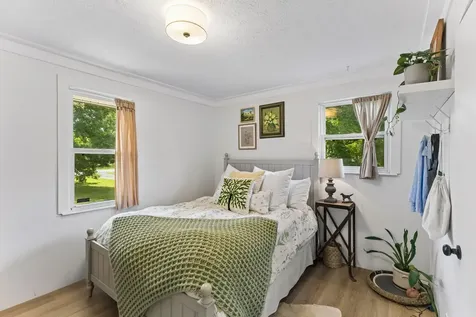 9062 E 40 Road Bon Aqua TN 37025
