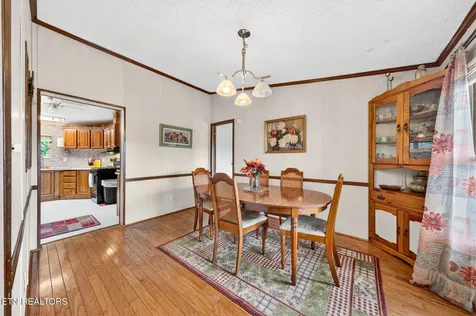 725 Old Flynns Cove Road Crossville TN 38572