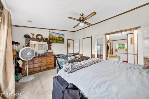 725 Old Flynns Cove Road Crossville TN 38572