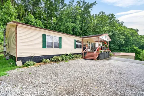 725 Old Flynns Cove Road Crossville TN 38572